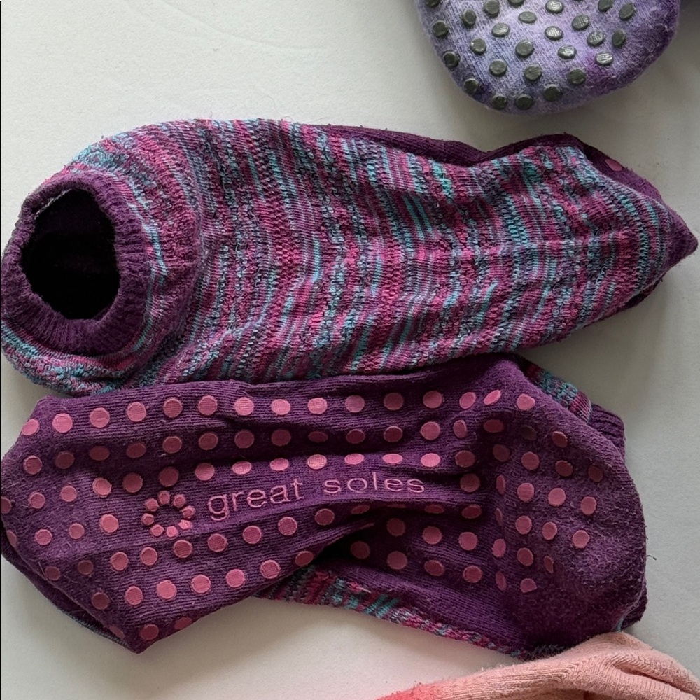 Great Soles Pilates Non-Slip Ankle Socks Multi-Colored Tie-Dyes-Set of 9 - Picture 4 of 9